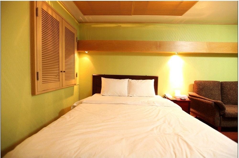 Abata Business Hotel Kōyō Dış mekan fotoğraf