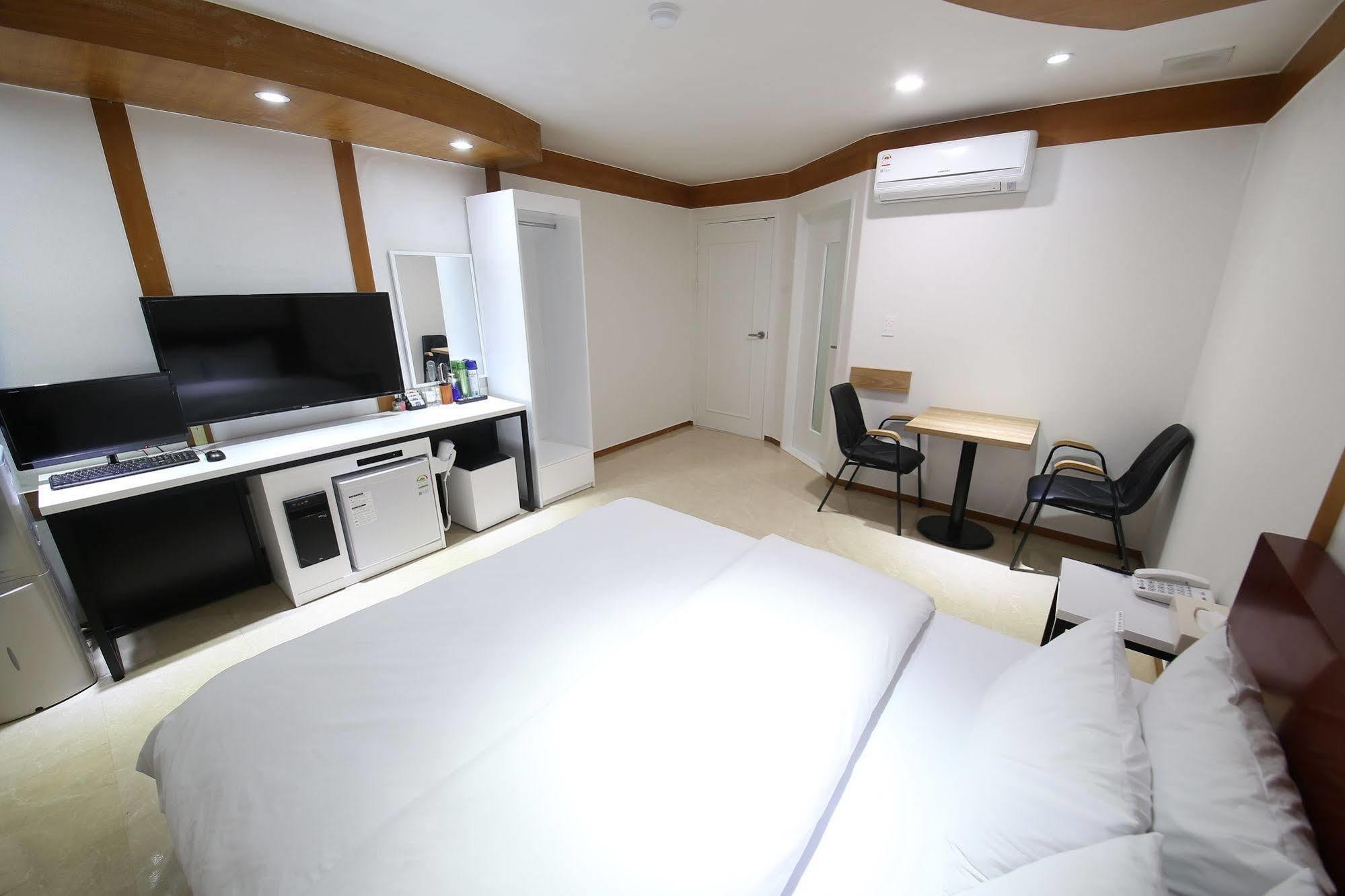 Abata Business Hotel Kōyō Dış mekan fotoğraf